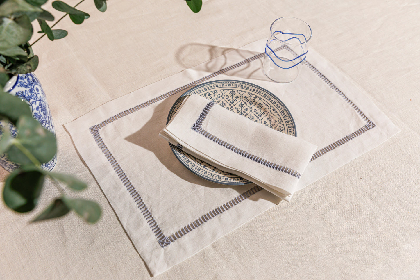 Simple Hemstitch - Napkins (White Linen)